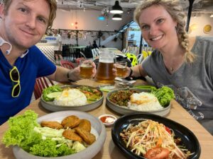 save the date night. date night wednesdays. singapore. saveur thai. foodies clan. hawker. new tech park. thai food. green curry. mango salad. fish cake. basil chicken. bike ride. cycling. cheap.